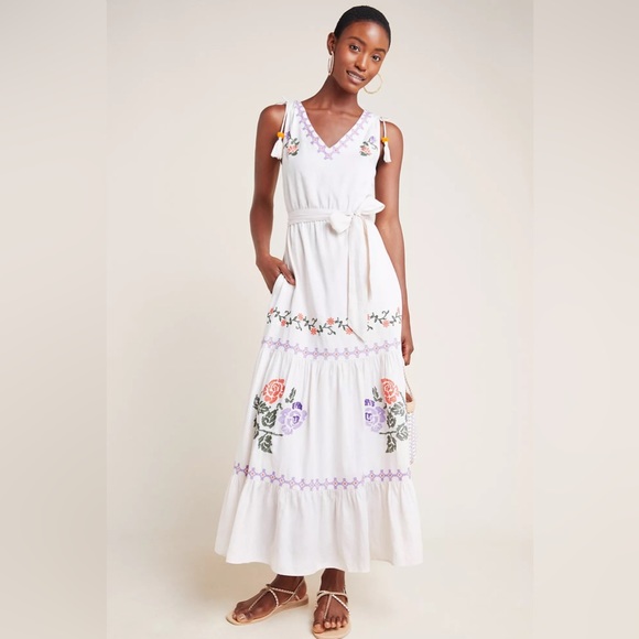 Anthropologie Dresses & Skirts - NWT Anthropologie LAIA Medium embroidered dress